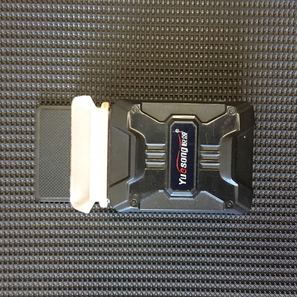 Mini laptop vacuum