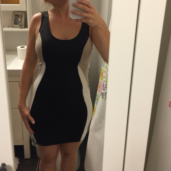 Dress - Picture 1 of 3