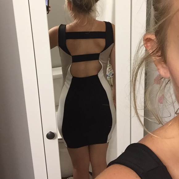 Dress - Picture 2 of 3