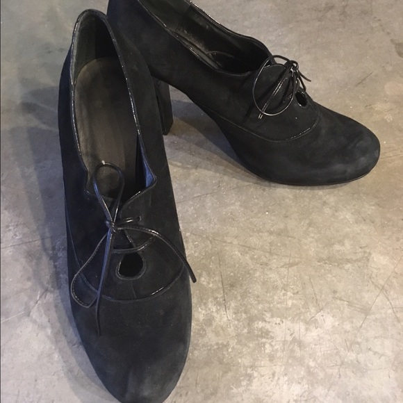 Nine West suede booties - Picture 1 of 2