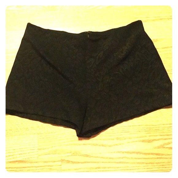 Black cheetah print high wasted shorts