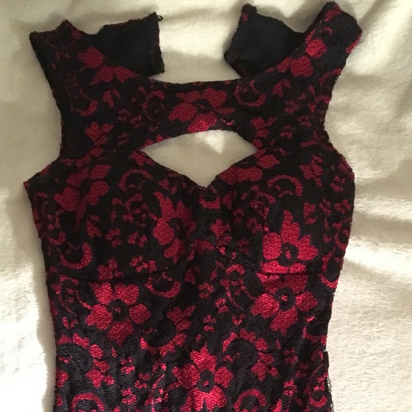 Windsor Sexy Lace Dress Open Back XS