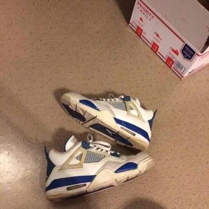 Jordan 4 military