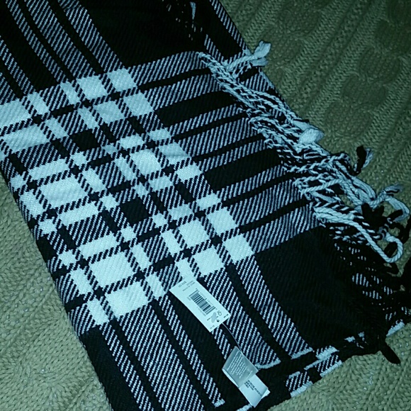 BR scarf