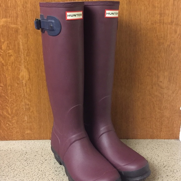 burgundy hunter rain boots