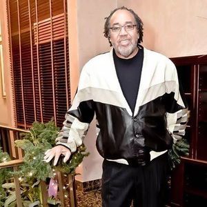 Meet your Posher, Vernon