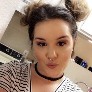 Meet your Posher, Kylee