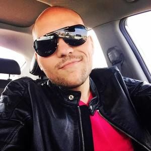 Meet your Posher, Blake