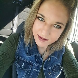 Meet your Posher, Jessica