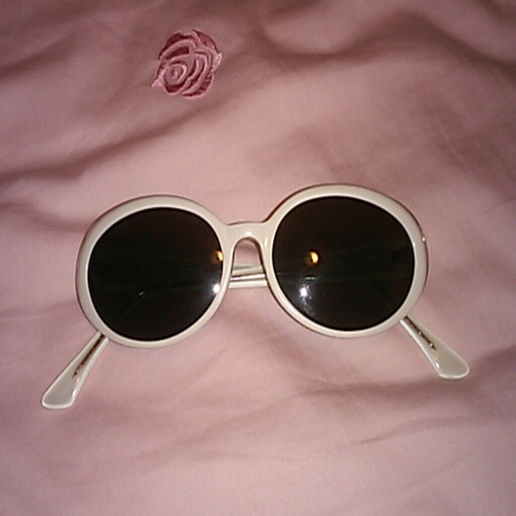 DKNY Sunglasses for Woman in white. Used