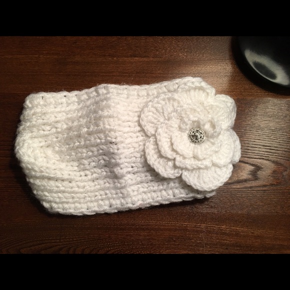 D&Y knit head wrap. - Picture 1 of 2