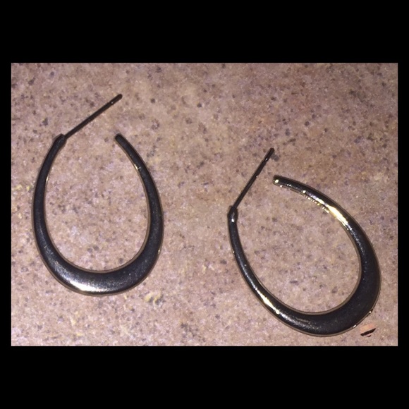 SET OF 4 EARRINGS *NEW* - Picture 3 of 4