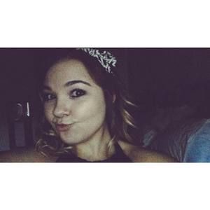 Meet your Posher, Alyssa