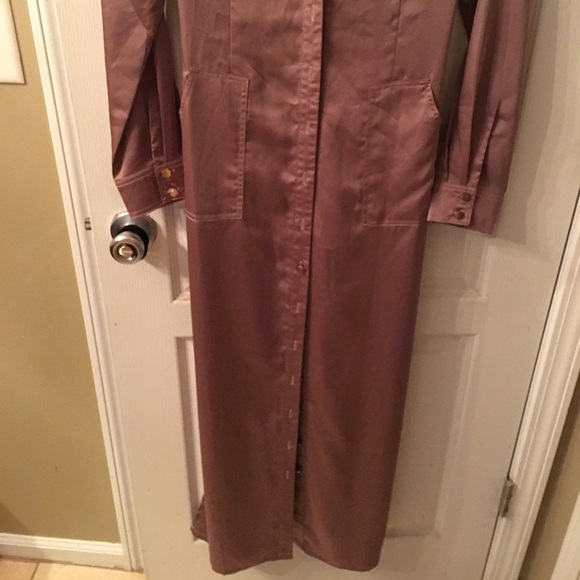 Naked Wardrobe - Picture 4 of 4