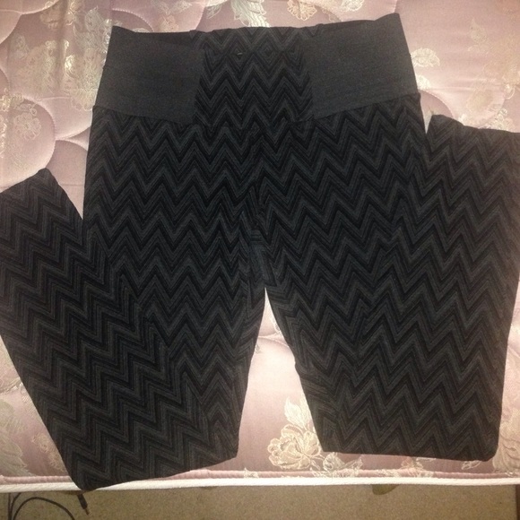 One Sone Leggings - Picture 1 of 3
