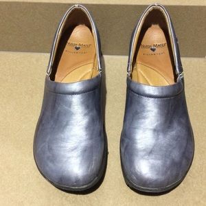 Like new Nurse Mates shoes