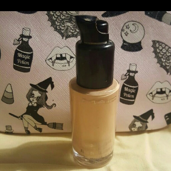 Mac Studio fix fluid foundation nw15