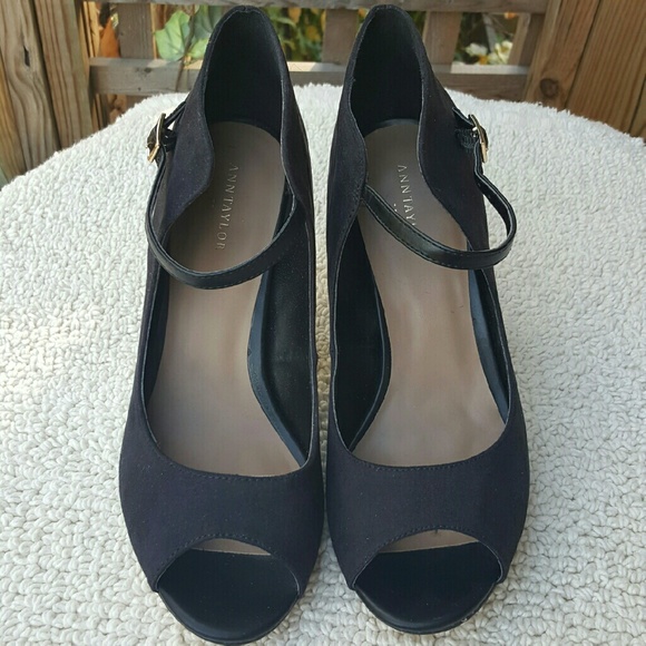 Ann Taylor Shoes - ANN TAYLOR COLETTE ANYTHING-BUT-BASIC PEEPTOE