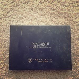 BUNDLE  Anastasia contour kit