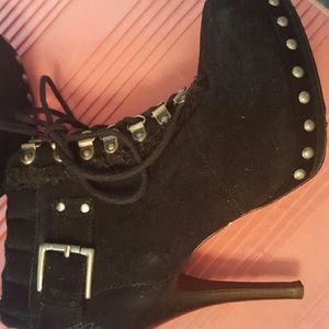 NINE WEST boots- beautiful detail