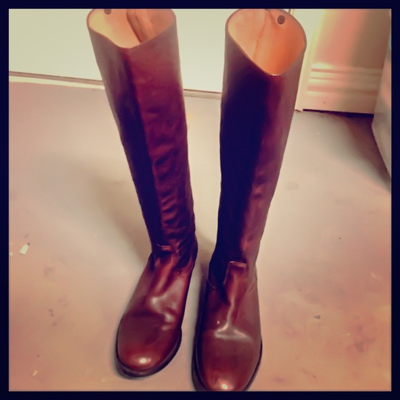 Frye Melissa Button Back Zip Boot, Size 8, Brown