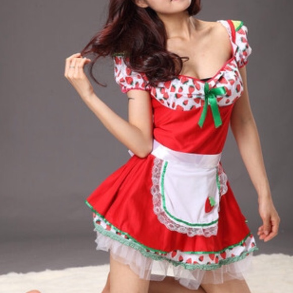 Strawberry Shortcake Maid Costume - Picture 2 of 3