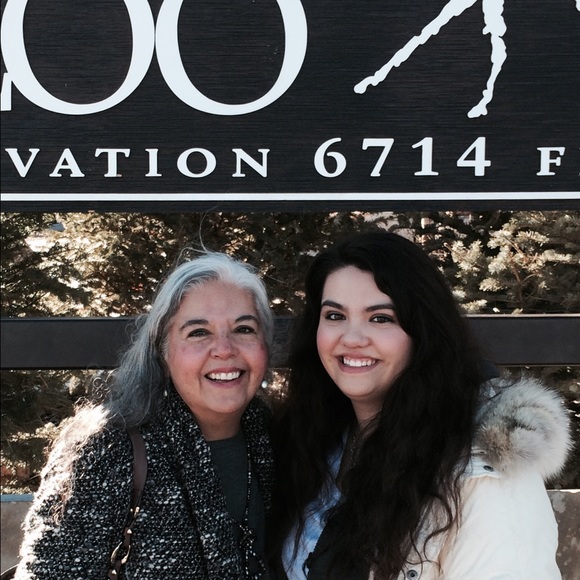 Meet your Posher, Lisa