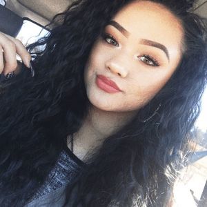 Meet your Posher, Melanie