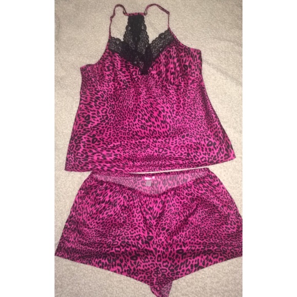 RePosh: Pink Leopard Satin PJs