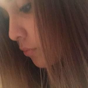 Meet your Posher, Alexia