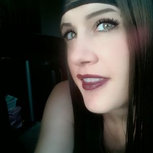 Meet your Posher, Candie