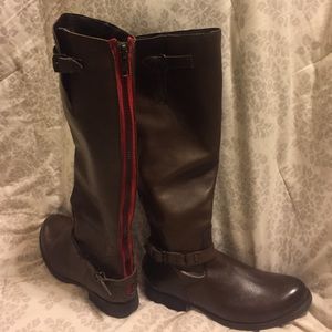 Steve Madden boots size 8