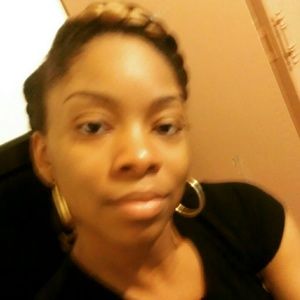 Meet your Posher, Alcinda