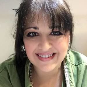 Meet your Posher, Dana