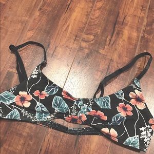 UrbanOutfitters Black patterned bralette