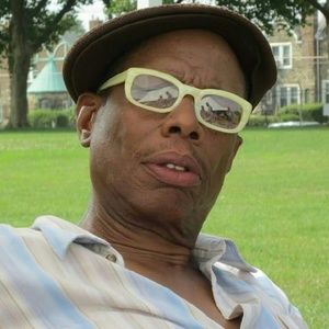 Meet your Posher, Victor