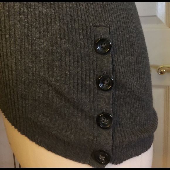 Club Monaco Sweater Vest - Picture 2 of 2