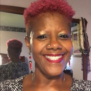 Meet your Posher, Delores