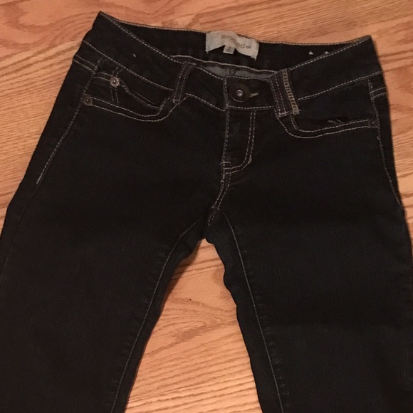 Rewind dark wash skinny jeans