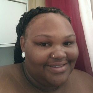 Meet your Posher, Ratisha