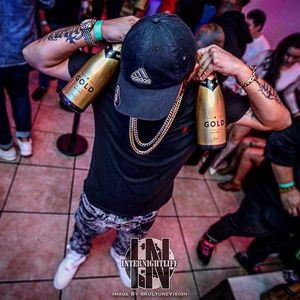 Meet your Posher, Victor