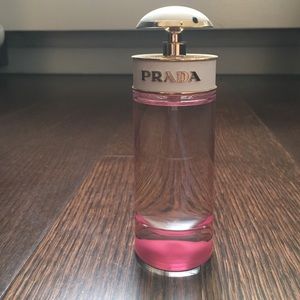 Prada Candy Kiss 2.7 fl oz !!