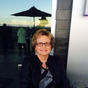 Meet your Posher, Carolyn