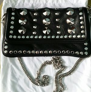 Be & D Chain Shoulder Bag