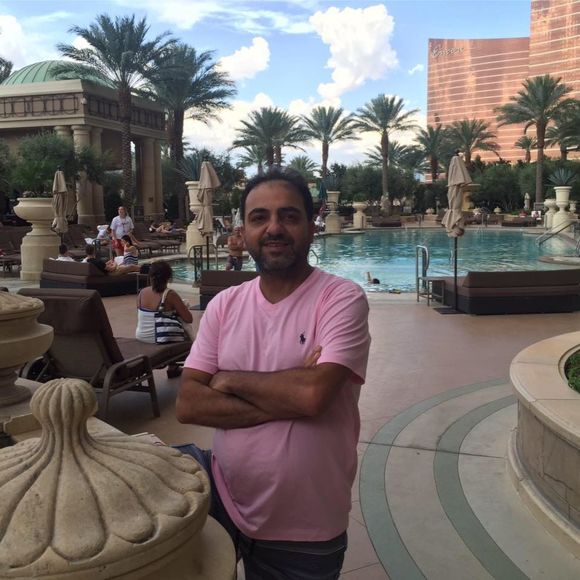 Meet your Posher, Hani