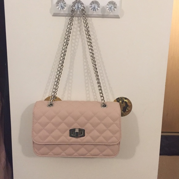 EXPRESS QUILTED CHAIN HANDBAG