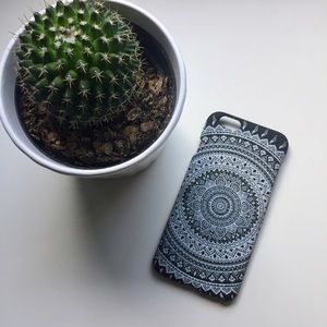 UO iPhone 6 Mandala case