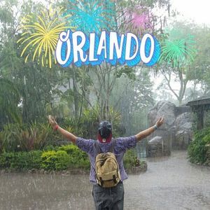 Meet your Posher, Tomas