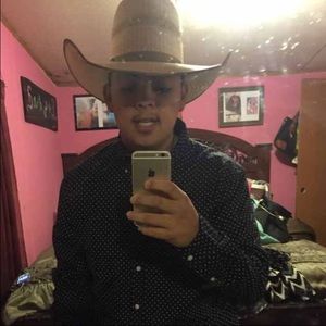 Meet your Posher, Gilberto