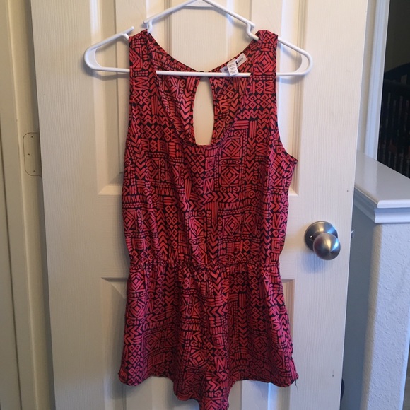 Red romper size S